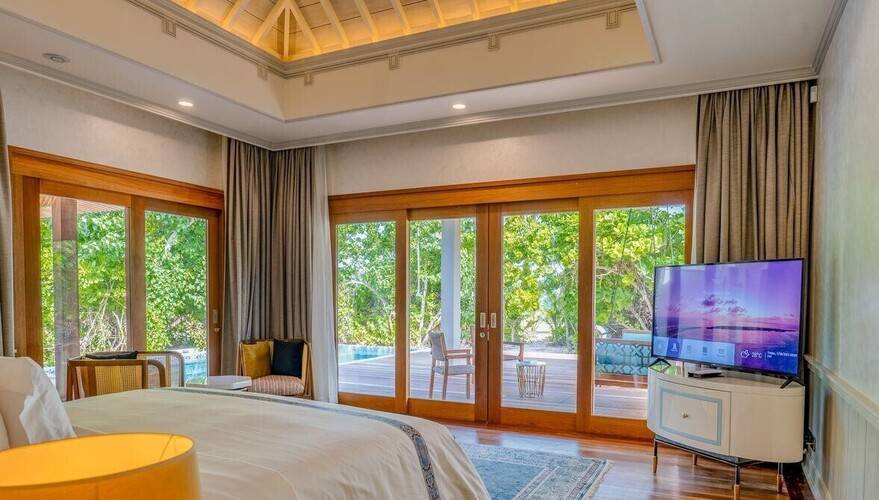 The Signature Collection By Hideaway