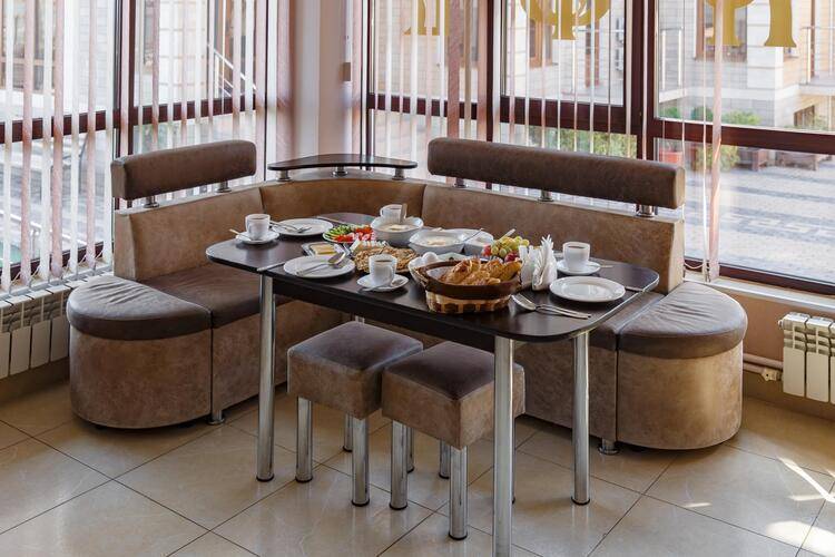 Royal Hotel