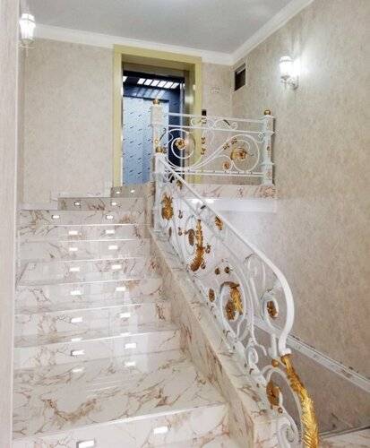 Отель Academy (Академия)