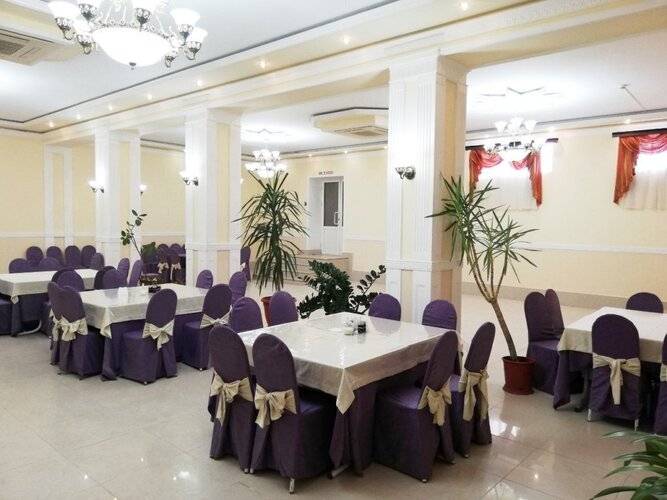 Отель Academy (Академия)