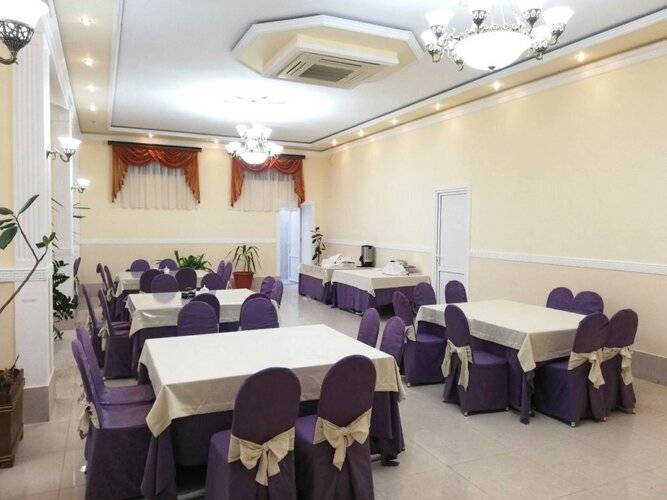 Отель Academy (Академия)