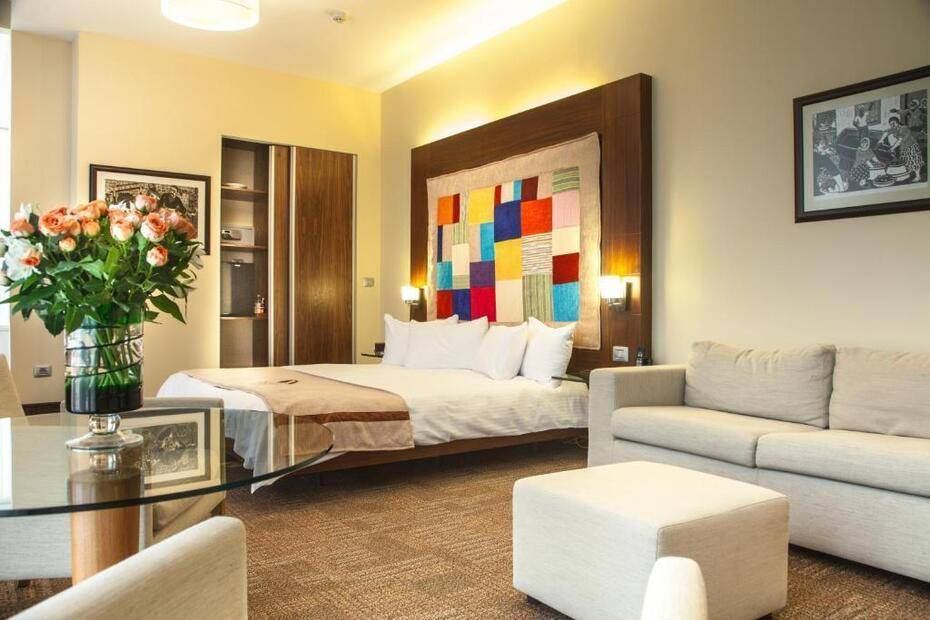 The Landmark Hotel