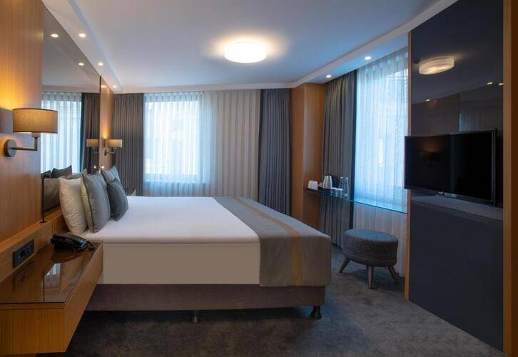 Tan Hotel - Special Category