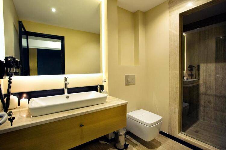 Tan Hotel - Special Category