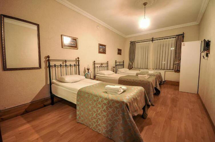 Blue Moon Cave Hotel