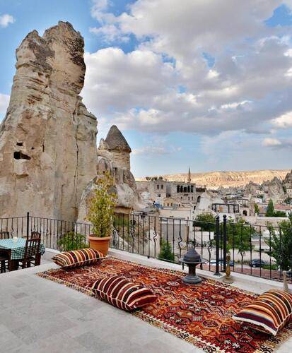 Grand Cave Suites