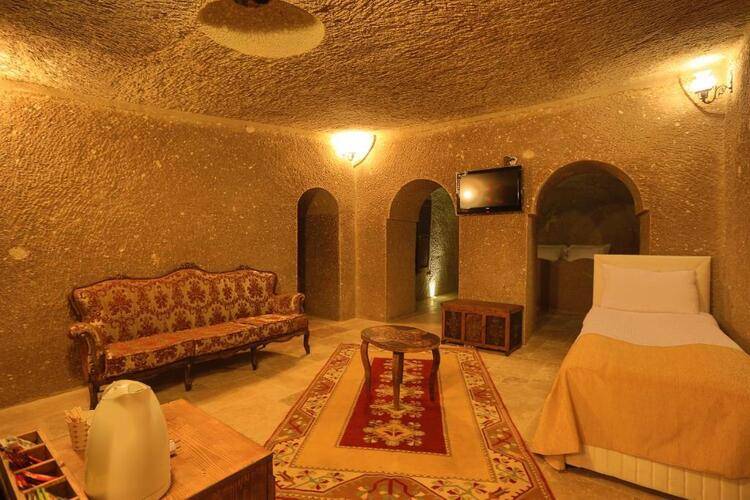 Grand Cave Suites