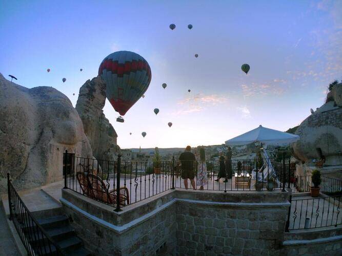 Grand Cave Suites