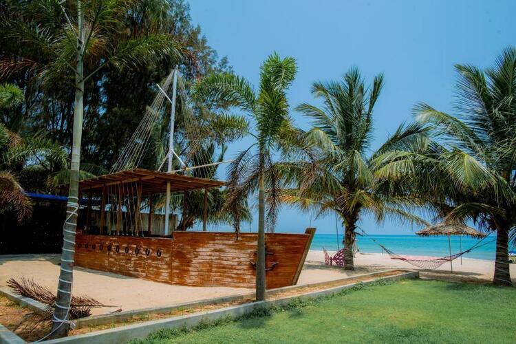 Trincomalee Beach Resort & Spa