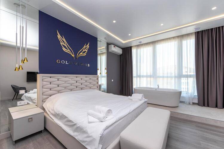 Gold Wings (Голд Вингс)