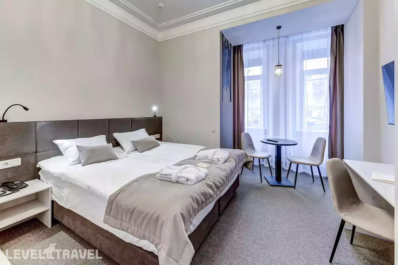 V Apart (Ви Апарт)