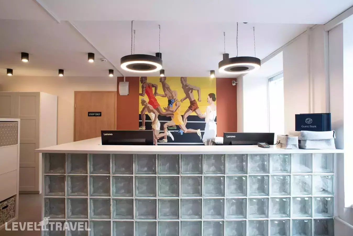 Хостел Strawberry Duck St. Petersburg (Строуберри Дак Санкт-Петербург)