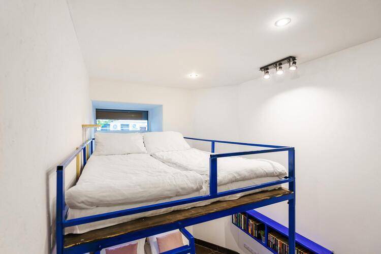BookCase Hostel (БукКейс Хостел)