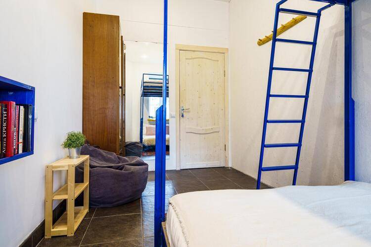BookCase Hostel (БукКейс Хостел)