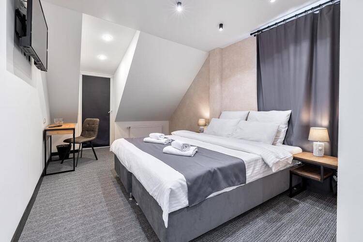 Z Hotel (Зет Отель)