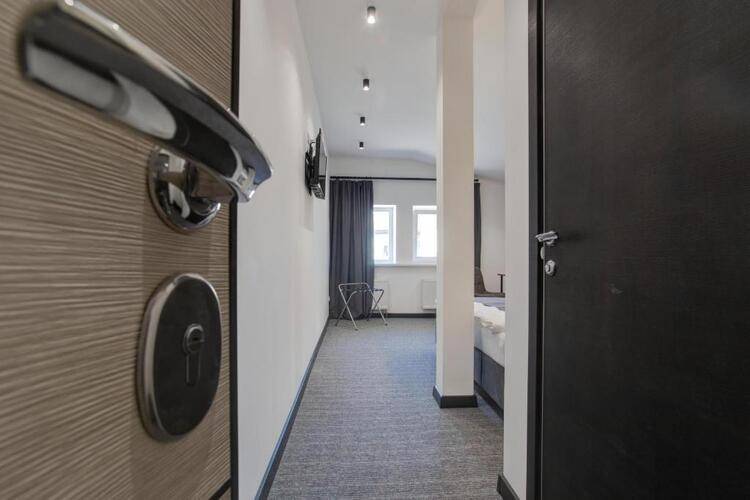 Z Hotel (Зет Отель)