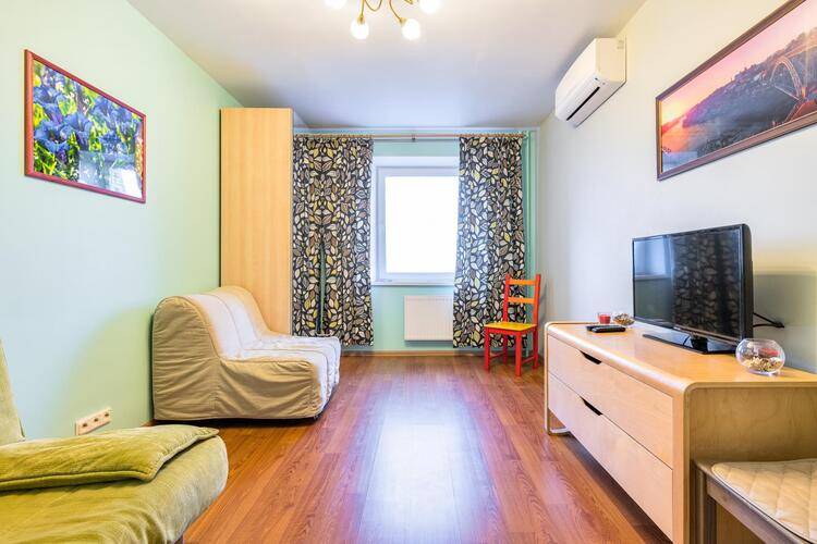 Апартаменты Sutki Rent (Сутки Рент) на Академке