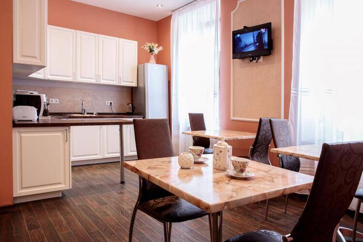 Грифон на набережной канала Грибоедова 35