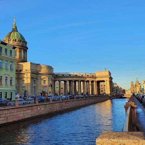 Грифон на набережной канала Грибоедова 35