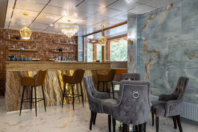 Stellar Collection Chalet hotel