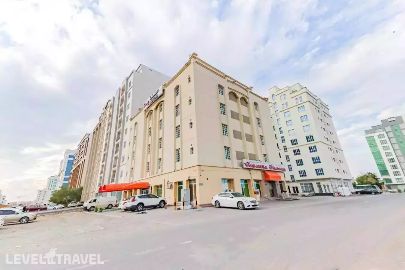 Oyo 122 Savoy Inn Hotel