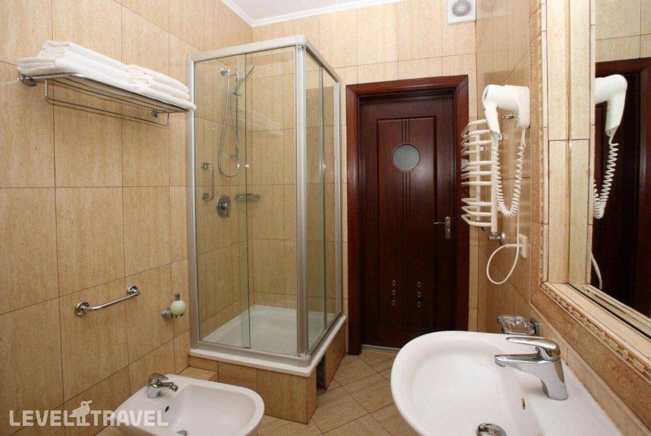 Изображение отеля 3
