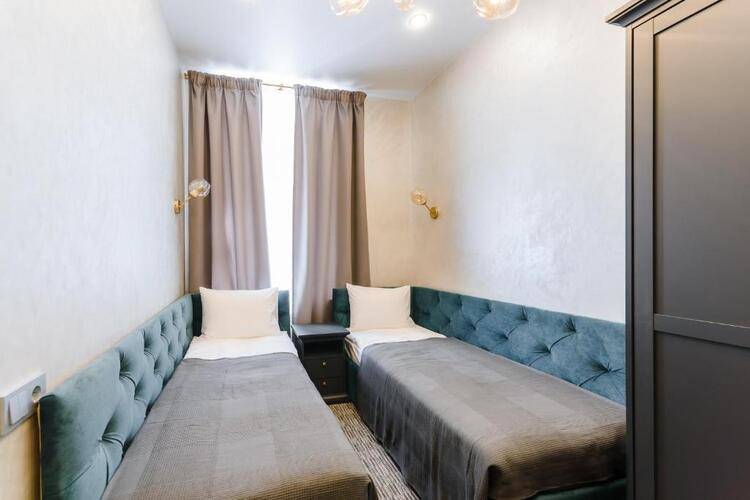 Отель Simple Weekend Inn