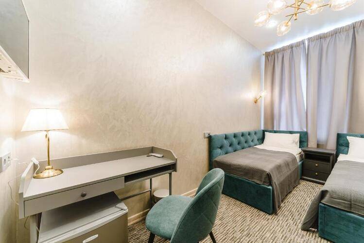 Отель Simple Weekend Inn