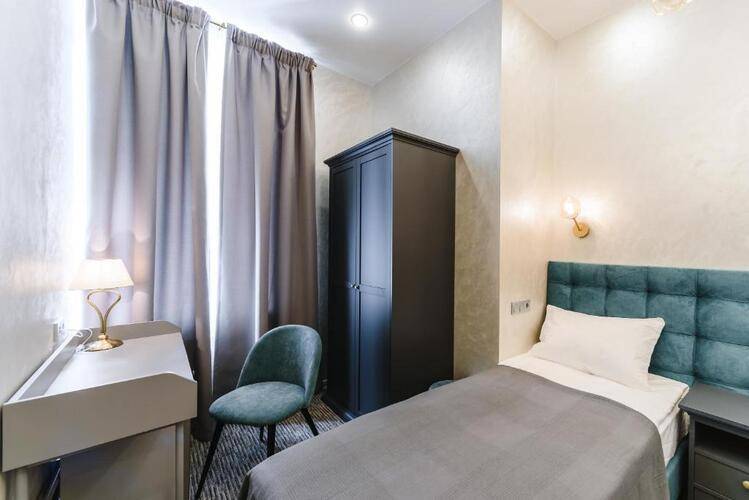Отель Simple Weekend Inn
