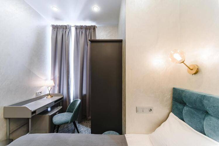 Отель Simple Weekend Inn