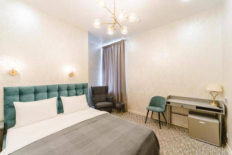 Отель Simple Weekend Inn