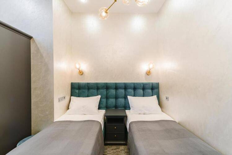 Отель Simple Weekend Inn