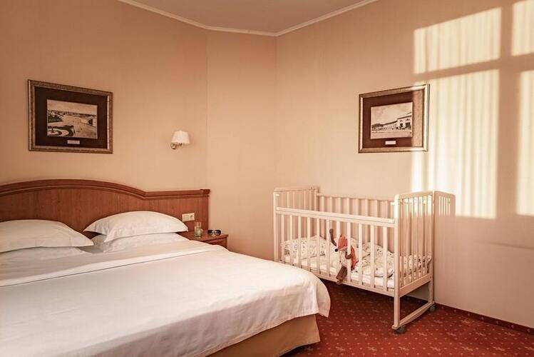Cosmos Petrozavodsk Hotel