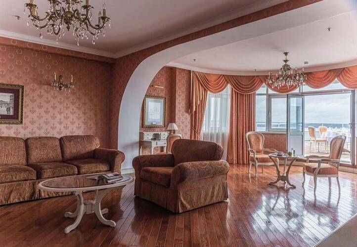 Cosmos Petrozavodsk Hotel