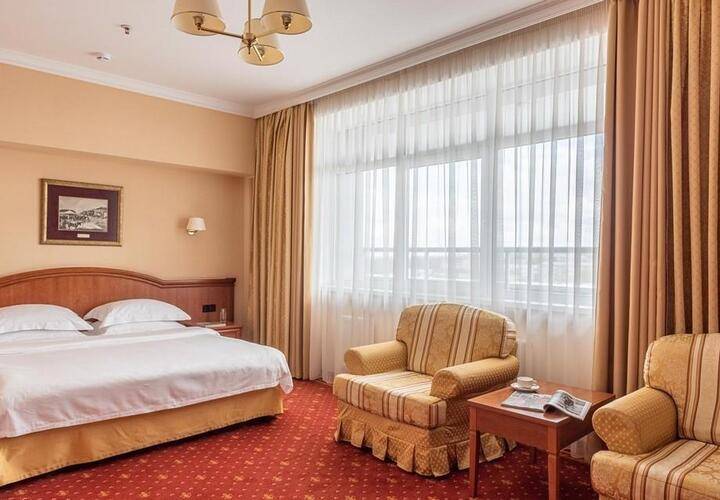 Cosmos Petrozavodsk Hotel