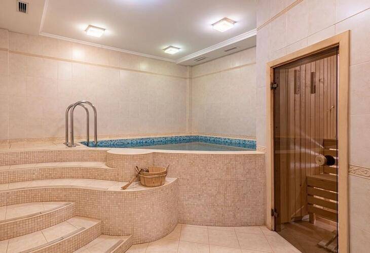 Cosmos Petrozavodsk Hotel
