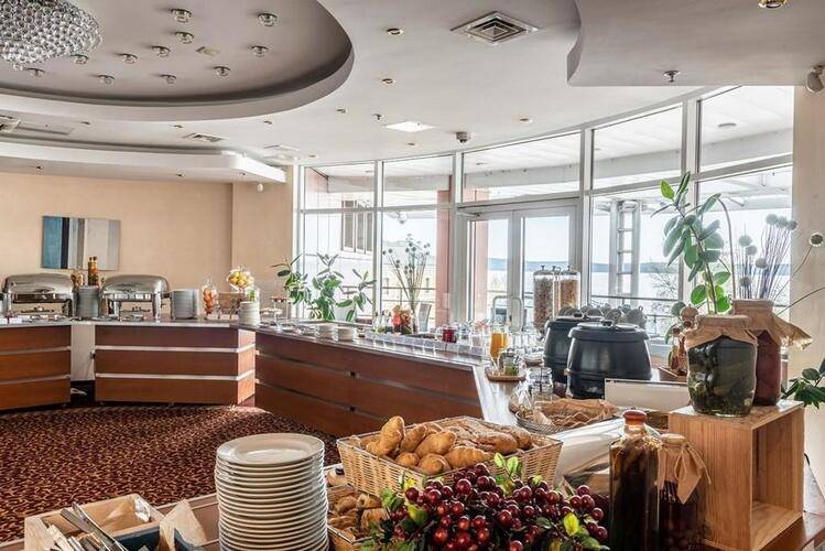 Cosmos Petrozavodsk Hotel