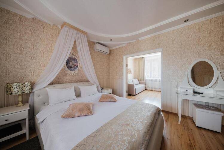 Отель Крылья