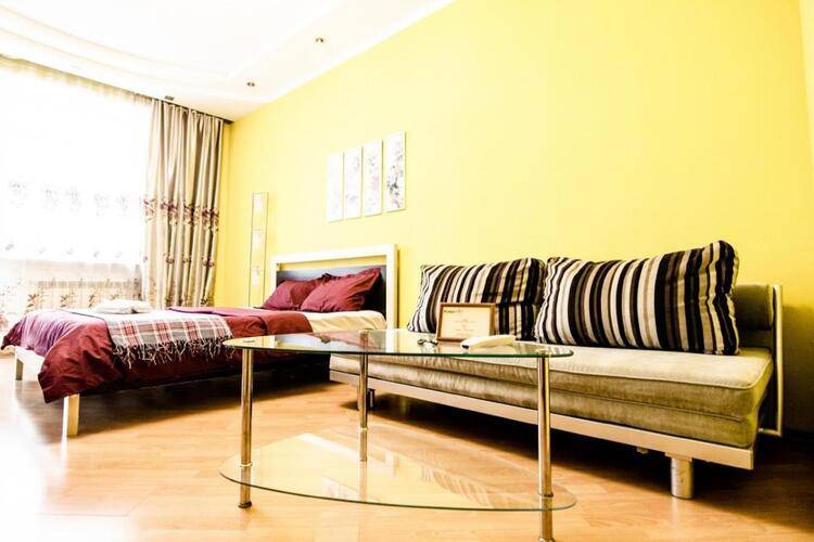 ЖивиТУТ на проспекте Комсомольский 40