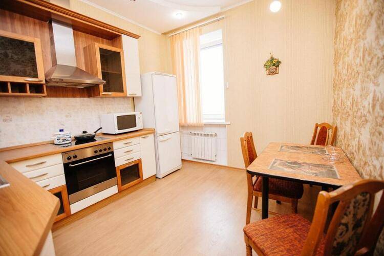 ЖивиТУТ на проспекте Комсомольский 40