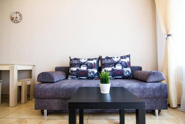 ЖивиТУТ на проспекте Комсомольский 44