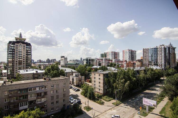 ЖивиТУТ на проспекте Комсомольский 44