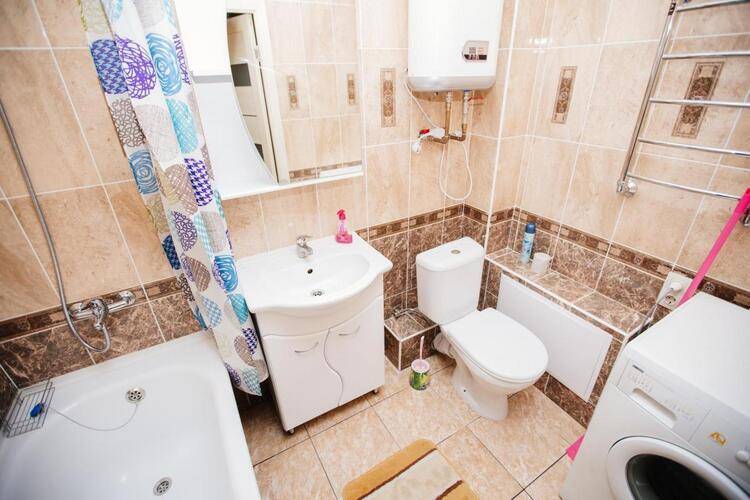 ЖивиТУТ на проспекте Комсомольский 80Е