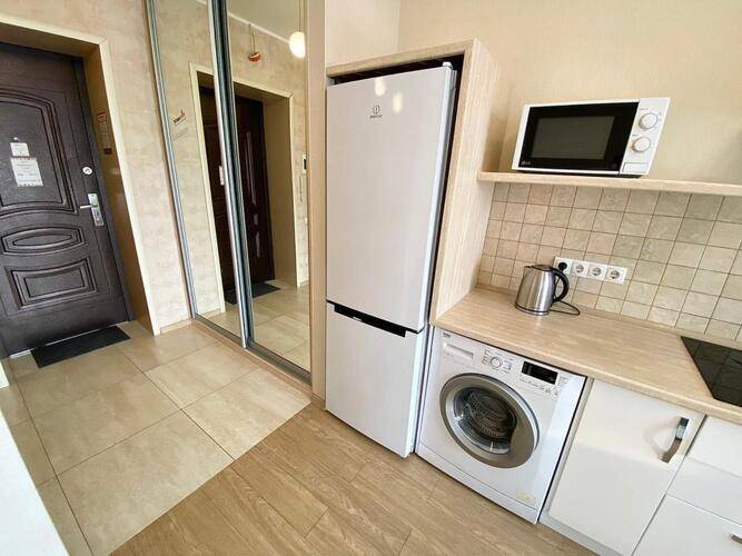 ЖивиТУТ на проспекте Комсомольский 80Е