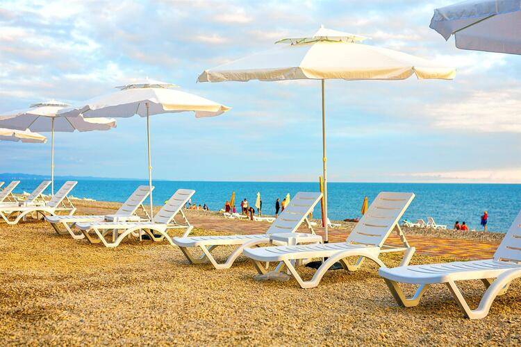 Green Land Hotel