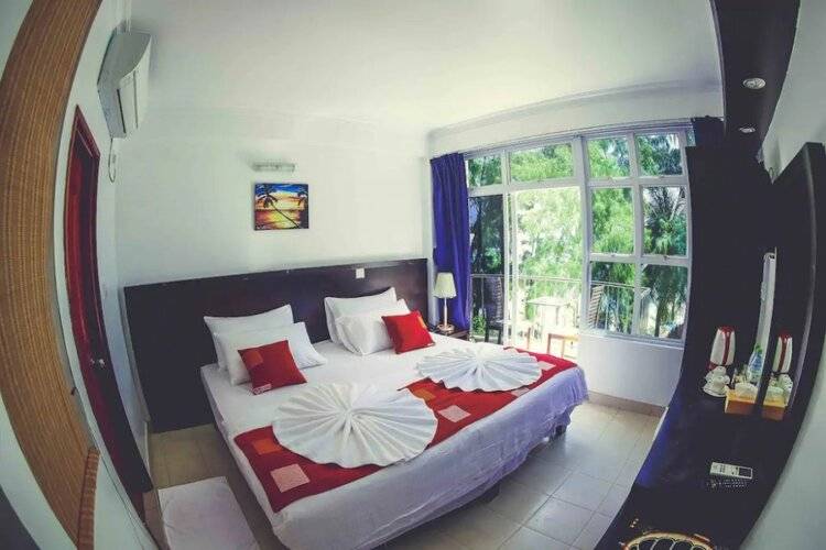 Sunny Suites Inn