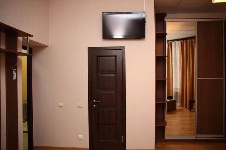 Отель Aksioma
