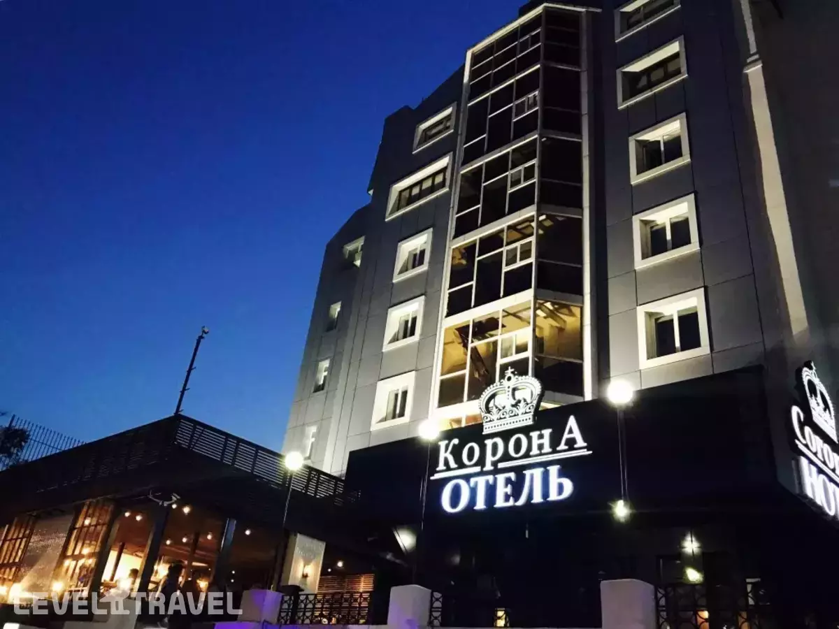 Отель Корона