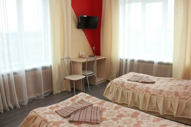 Гостиница Луга