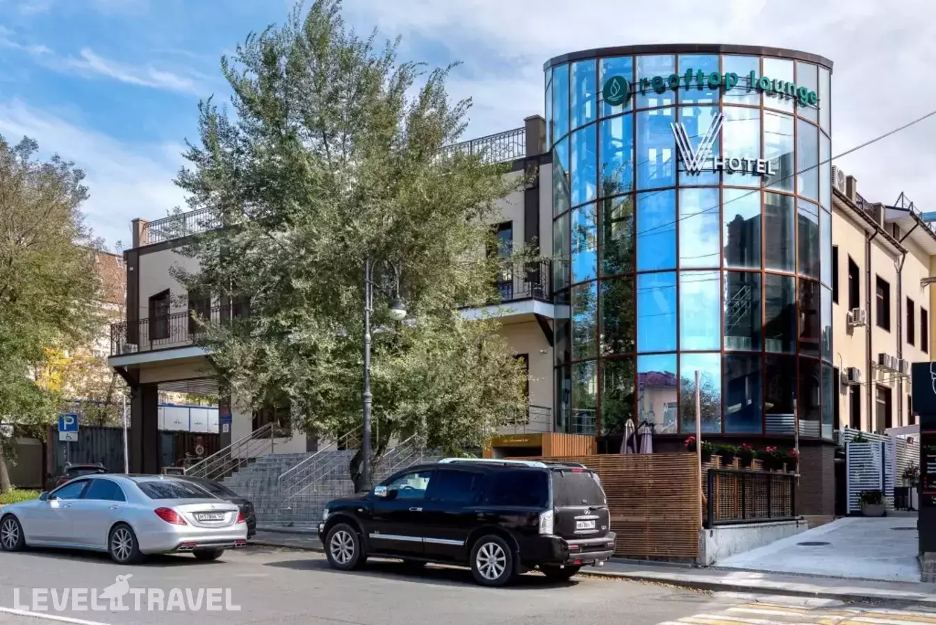 Отель V Hotel&Rooftop Lounge